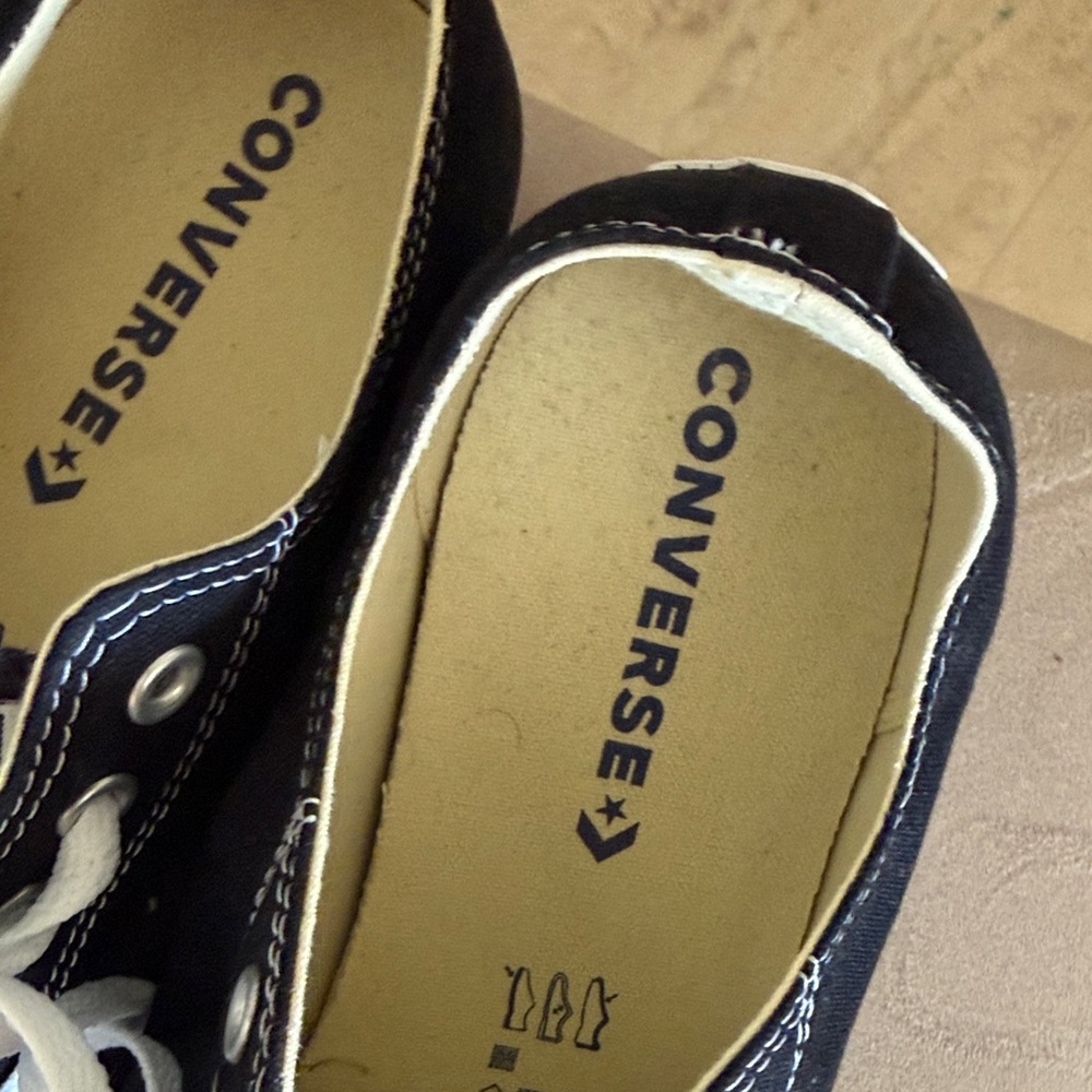 Converse Black & White Low Top Sneakers!! - Picture 2 of 4